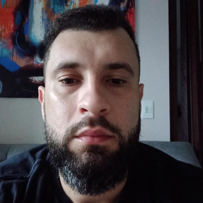 Emprego de babá em Curitiba: Gustavo Miguel