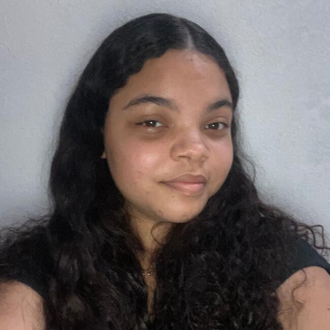 Babá em Rio Branco: Emily