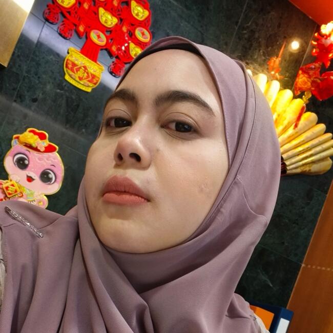 Babysitting job in Singapore: Kar'ramah