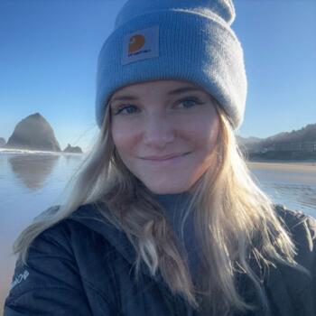 Babysitter in Watkins (Colorado): Brooke