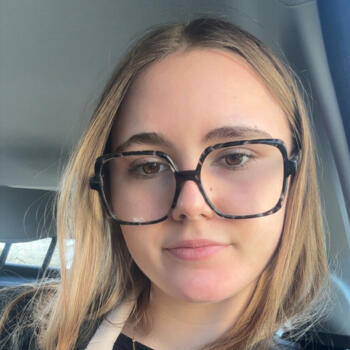 Babysitter in Mont-Saint-Aignan: Ludivine