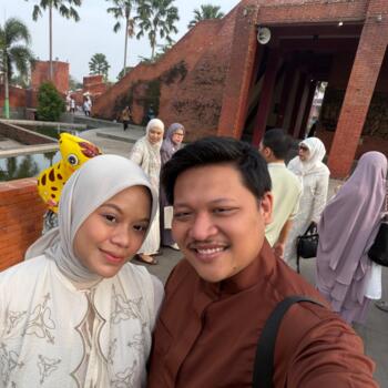 Lowongan pekerjaan babysitting di Kota Surabaya: lowongan pekerjaan babysitter Mario
