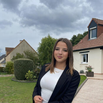 Baby-sitter Hénin-Beaumont: Noemie