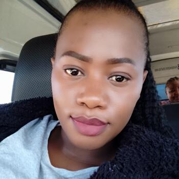 Babysitter in East London: Abenathi