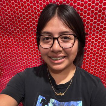 Babysitter in Riverside: Evelyn