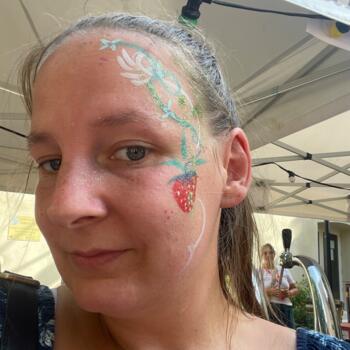 Assistante maternelle à Condé-sur-Ifs: Julie