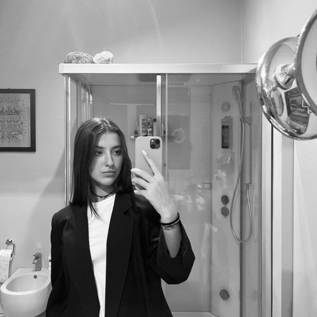 Babysitter in Brescia: Mia