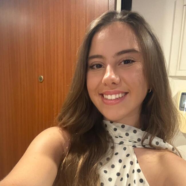 Babysitter em Pinhal Novo: Madalena