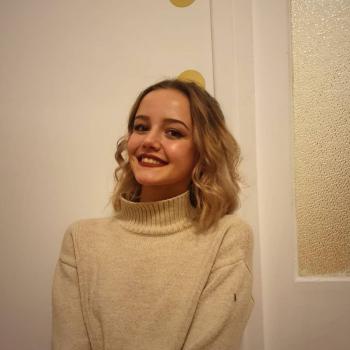 Baby-sitter in Caen: Maelle