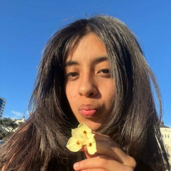 Niñera en La Plata: María