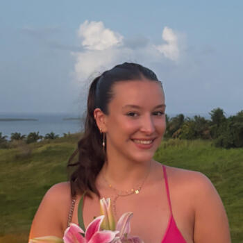 Babysitter in Deuil-la-Barre: Charlotte