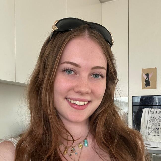 Babysitter in Sydney: Anna