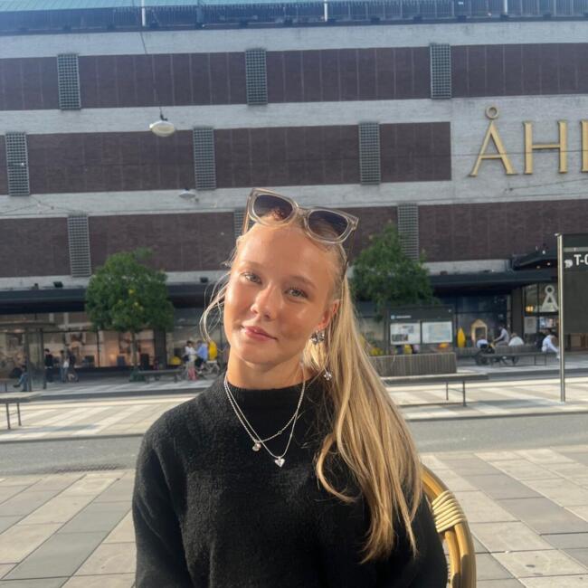 Babysitter in Helsinki: Julia