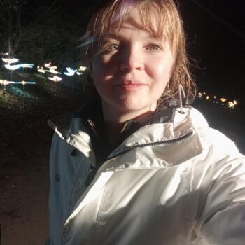 Babysitter in Lampaul-Guimiliau: Chloé