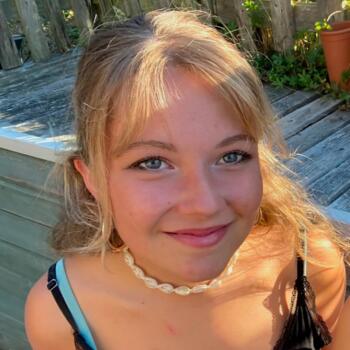 Babysitter in Rennes: Ambre