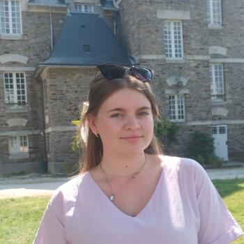 Babysitter in Les Sorinières: Apolline