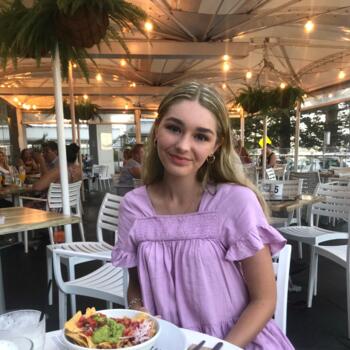 Nanny in Sydney: Bel