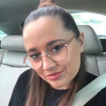 Babysitter in Guichen: Adele