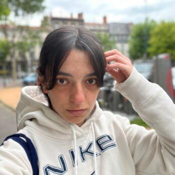 Babysitter in Villejuif: Emel