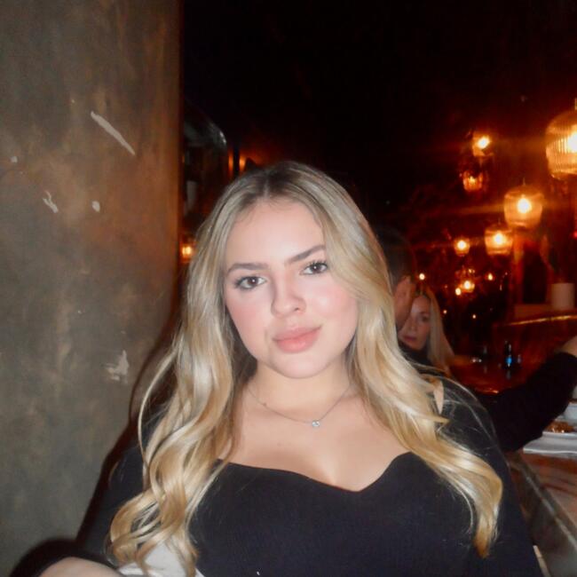 Babysitter in Faro: Lavínia