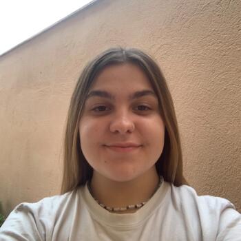 Baby-sitter in Lérida: Claudia