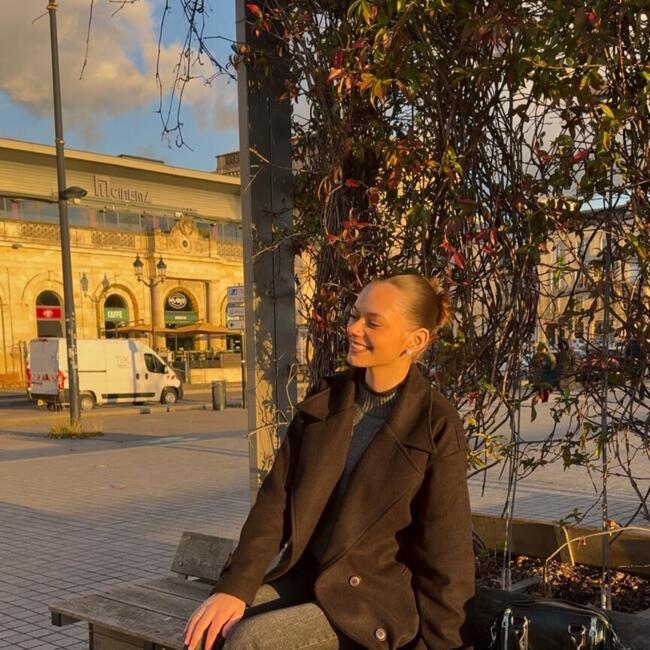 Babysitter in Bassens: Lou-Ann