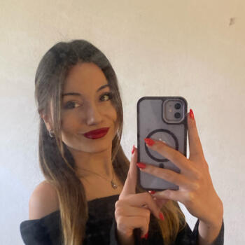 Babysitter in Acharnes: Γαρυφαλλιά