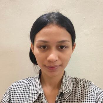 Babysitter di Sidoarjo: Jesi