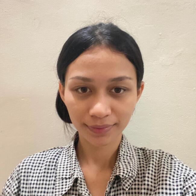 Babysitter di Sidoarjo: Jesi