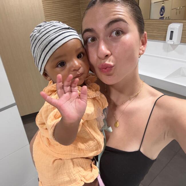 Babysitter in Talence: Mika