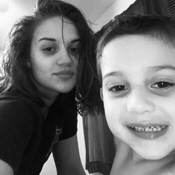 Babysitter in San Antonio: Reina
