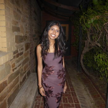 Babysitter Geelong: Khushi