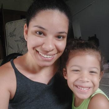 Babysitter Cabo Frio: Ruana