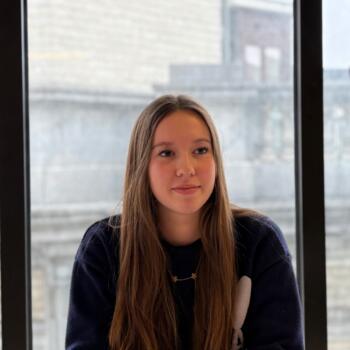 Babysitter Sint-Job-in-'t-Goor: Isalie