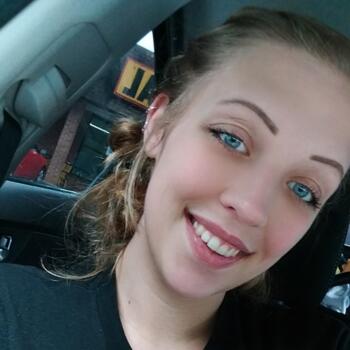 Babysitter in Lawrenceville (Georgia): Erin