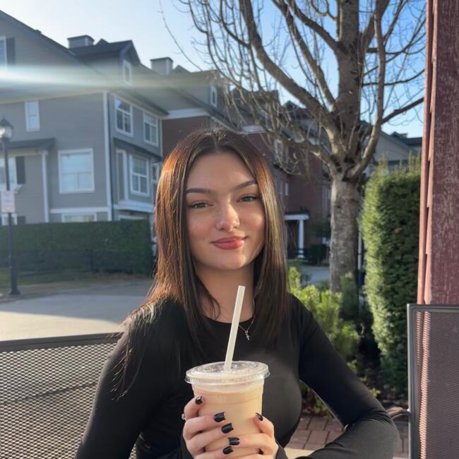 Babysitter in Maple Ridge: Ayla