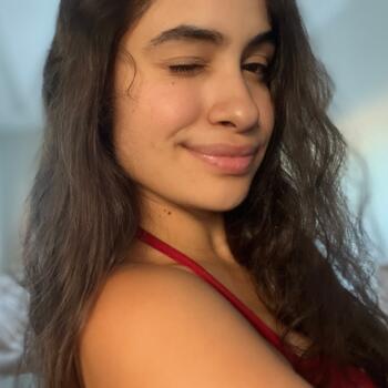 Babá em Palmas: Agata