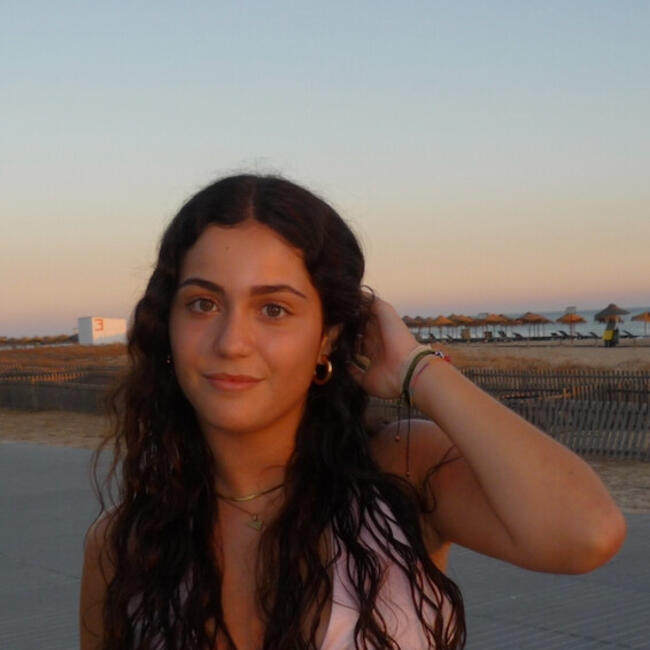 Babysitter em Porto: Francisca