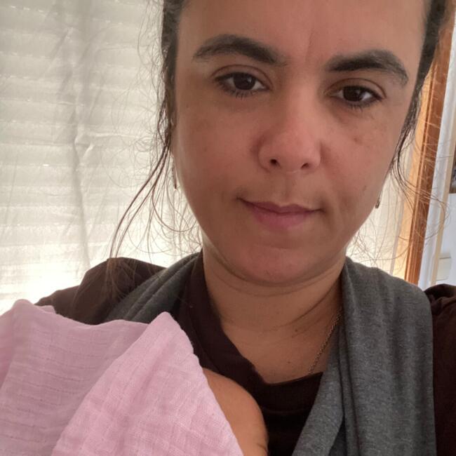 Babysitter Job in Vila Nova de Gaia: Jamilly