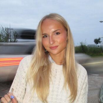 Babysitter in Angers: Laurine