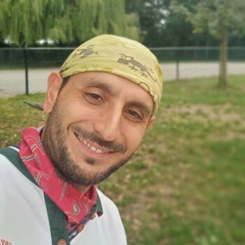 Babysitter in Sint-Niklaas: Galip