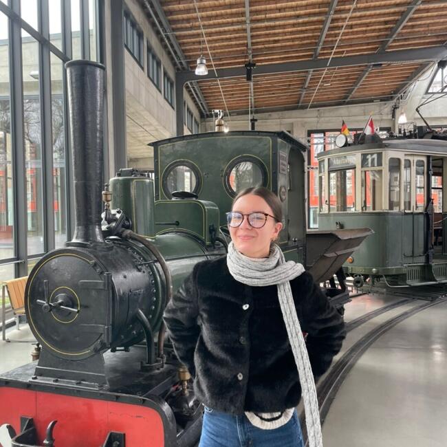 Babysitter in Graz: Theresa
