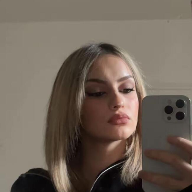 Babysitter in Provins: Melisa