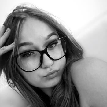 Babysitter in Nagykőrös: Kira