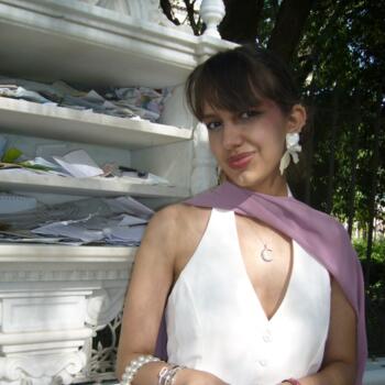 Babysitter in Seville: Rocio