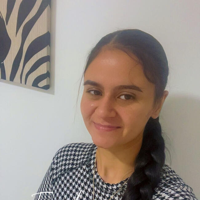 Baby-sitter in Saskatoon: Khushpreet
