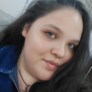 Babysitter in Saint-Maur-des-Fossés: Ana