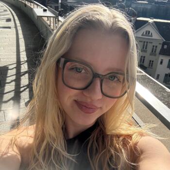 Babysitter in Nyon: Chloé