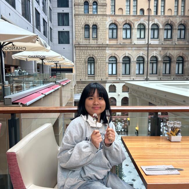 Babysitter in Sydney: Emery