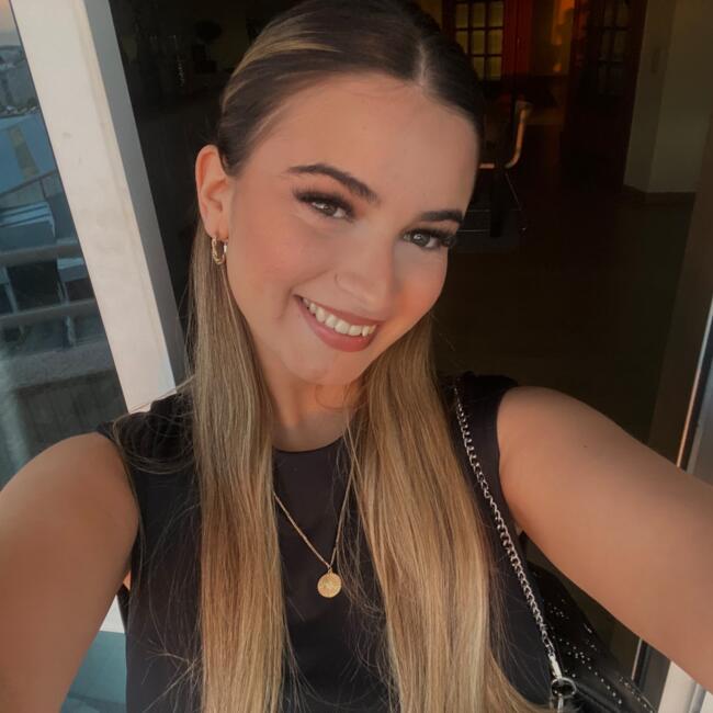 Babysitter em Vila Nova de Gaia: Helena